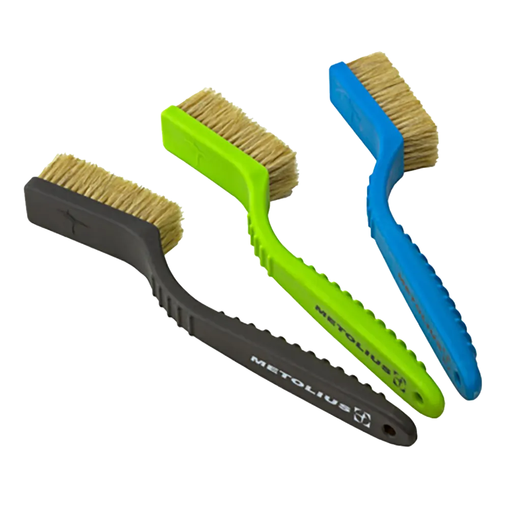 METOLIUS Razorback Boar's Hair Brush Mountain High Outfitters