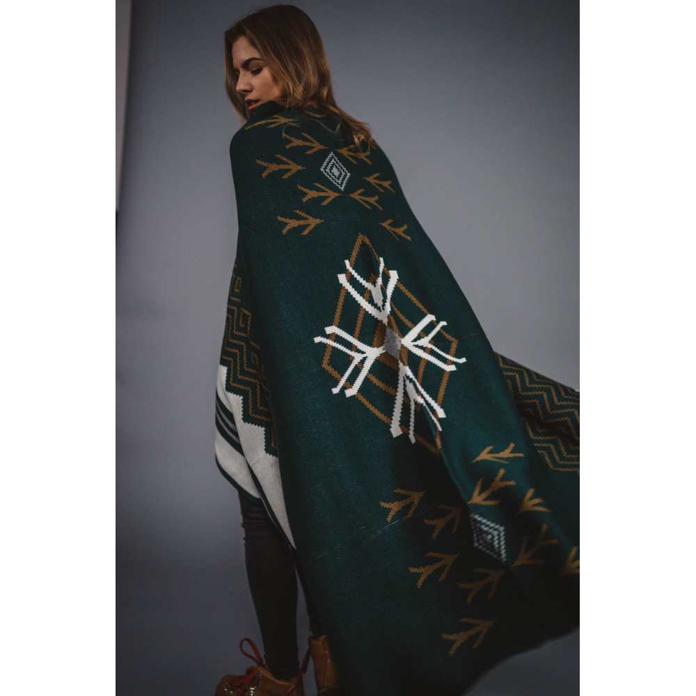 Explorer Wraparound Blanket Mountain High Outfitters