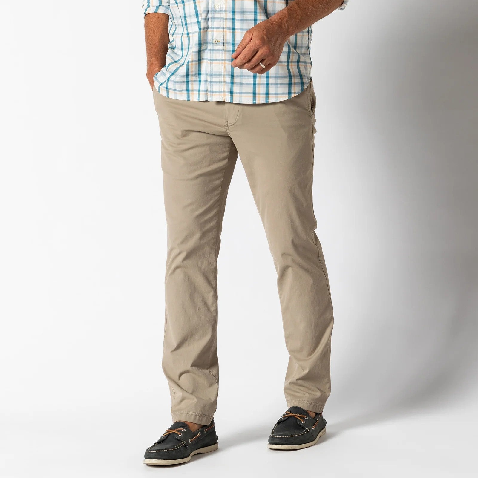 Duck Head Men's Harbor Performance Chino