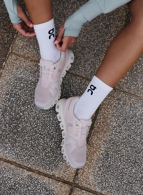 On Women's Cloud 6 Shoes